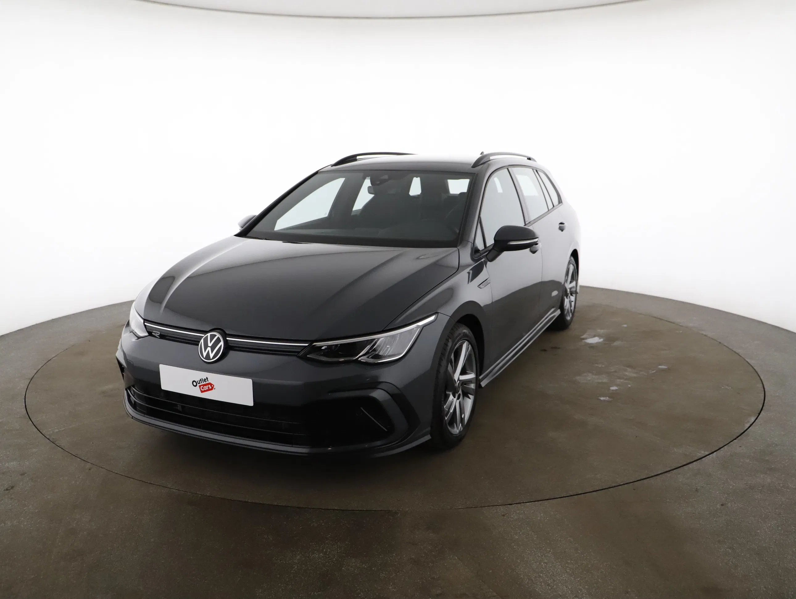 VW Golf VIII Var. 2.0 TDI R-Line DSG | Bild 2 von 21