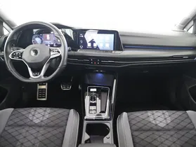 VW Golf VIII Var. 2.0 TDI R-Line DSG | Thumbnail 13 von 21