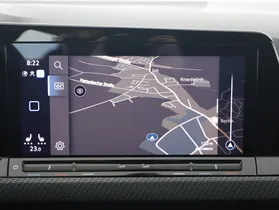 VW Golf VIII Var. 2.0 TDI R-Line DSG | Thumbnail 17 von 21