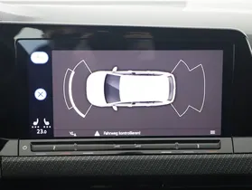 VW Golf VIII Var. 2.0 TDI R-Line DSG | Thumbnail 18 von 21