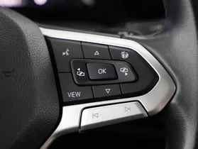 VW Golf VIII 2.0 TDI Life | Thumbnail 13 von 23
