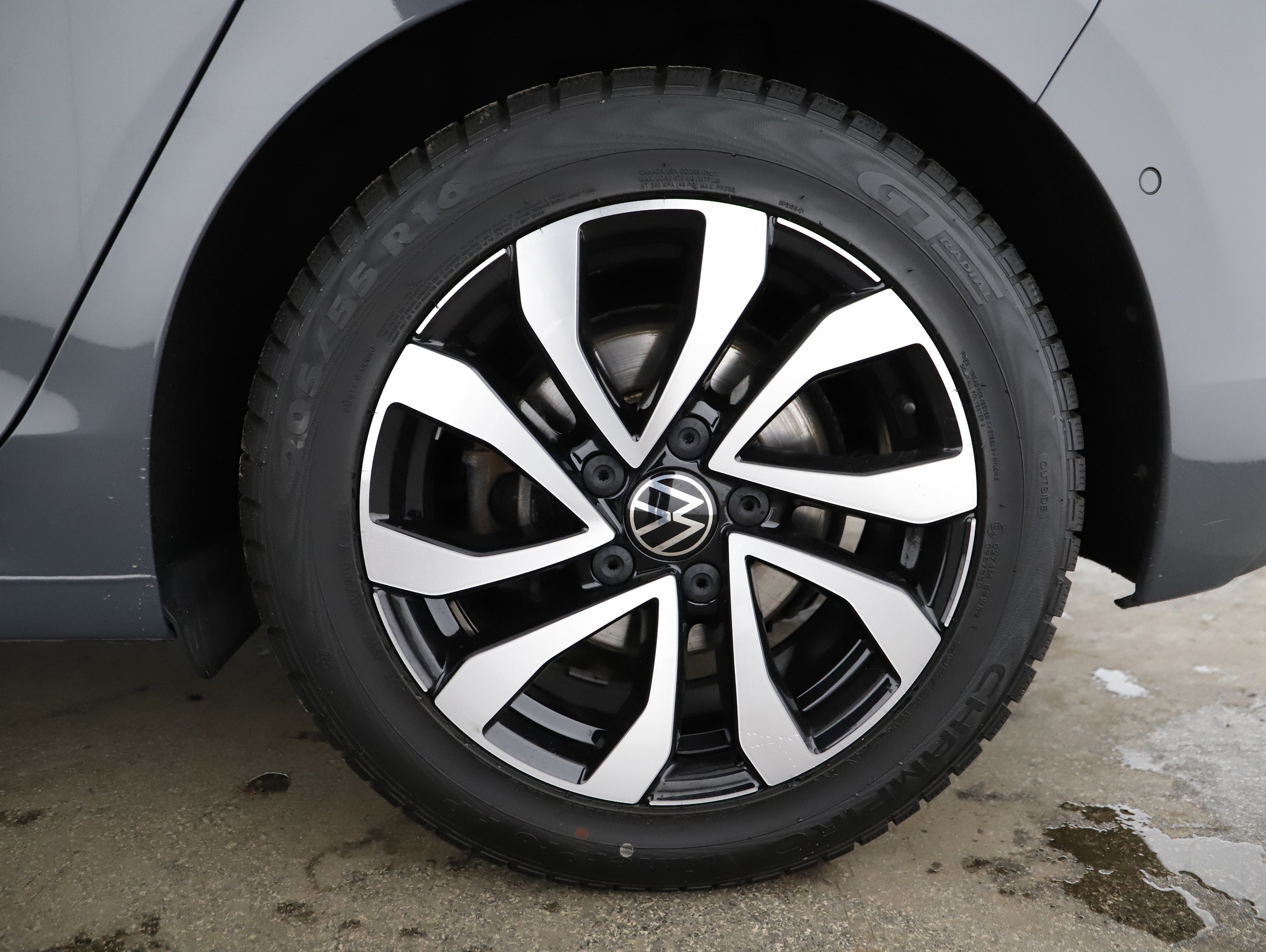 VW Golf VIII 2.0 TDI Life | Bild 4 von 23