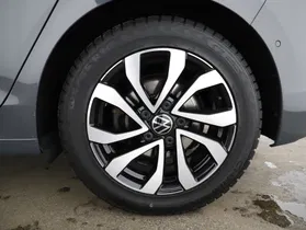 VW Golf VIII 2.0 TDI Life | Thumbnail 4 von 23