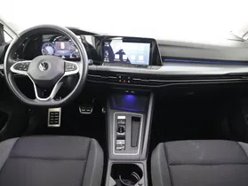 VW Golf VIII 2.0 TDI Life | Thumbnail 9 von 23