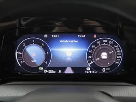VW Golf VIII 2.0 TDI Life | Thumbnail 10 von 23