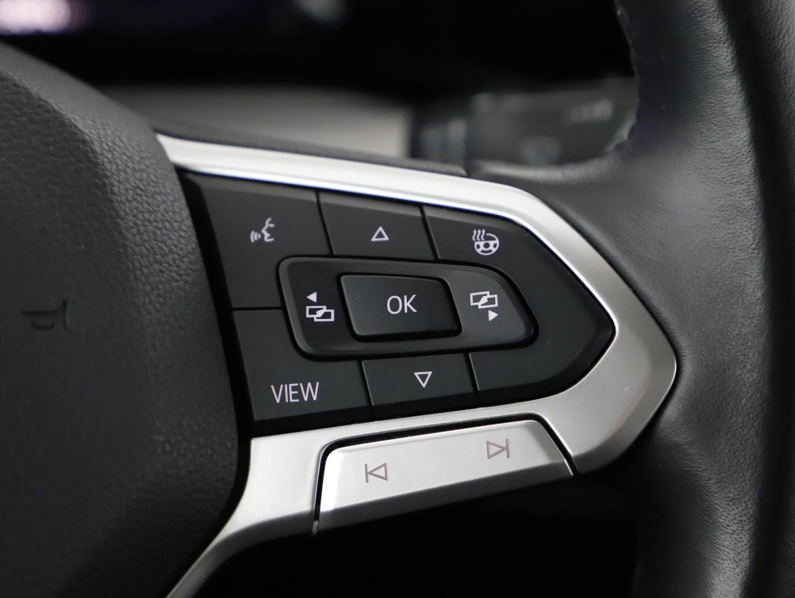 VW Golf VIII Variant 2.0 TDI Life | Bild 12 von 21