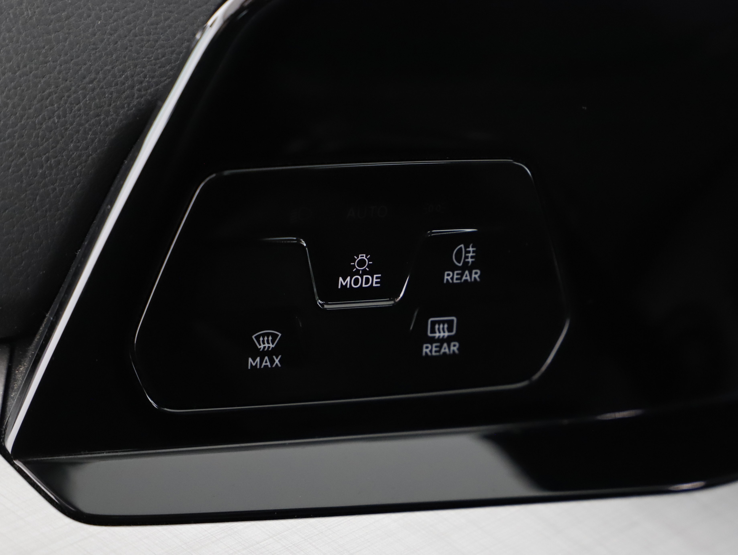 VW Golf VIII Variant 2.0 TDI Life | Bild 13 von 21