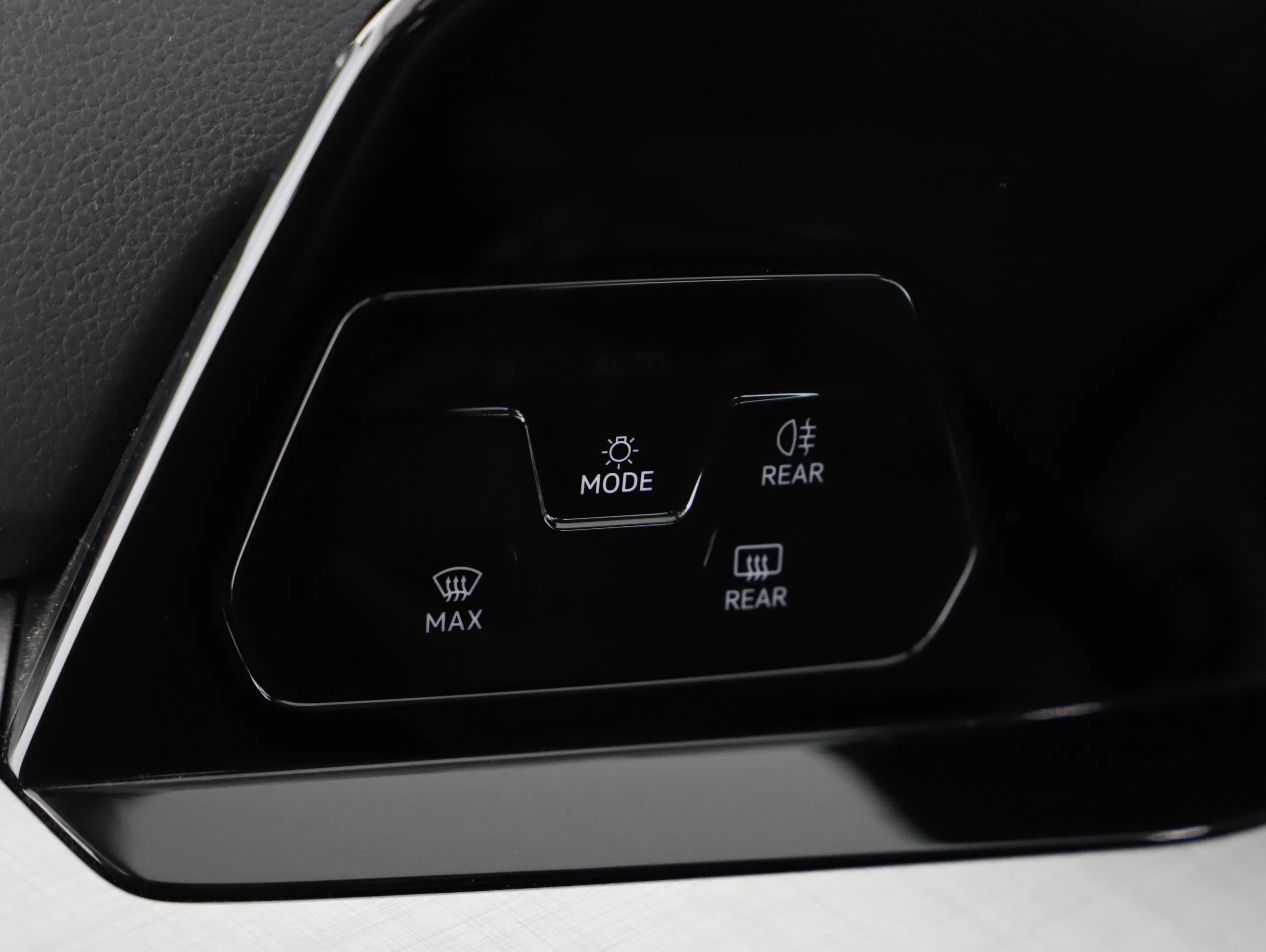 VW Golf VIII Variant 2.0 TDI Life | Bild 13 von 21