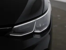 VW Golf VIII Variant 2.0 TDI Life | Thumbnail 19 von 21