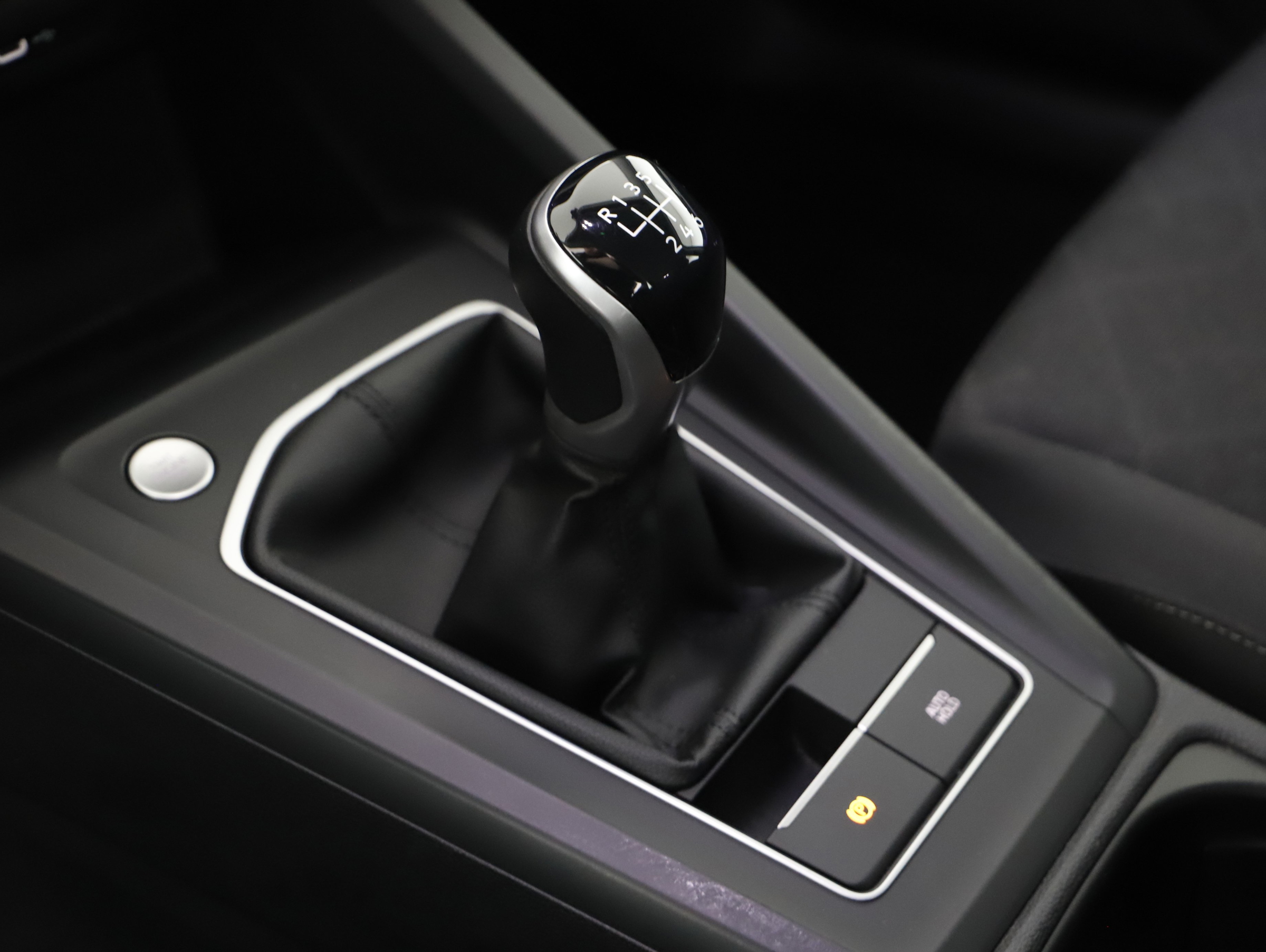 VW Golf VIII Variant 2.0 TDI Life | Bild 5 von 21