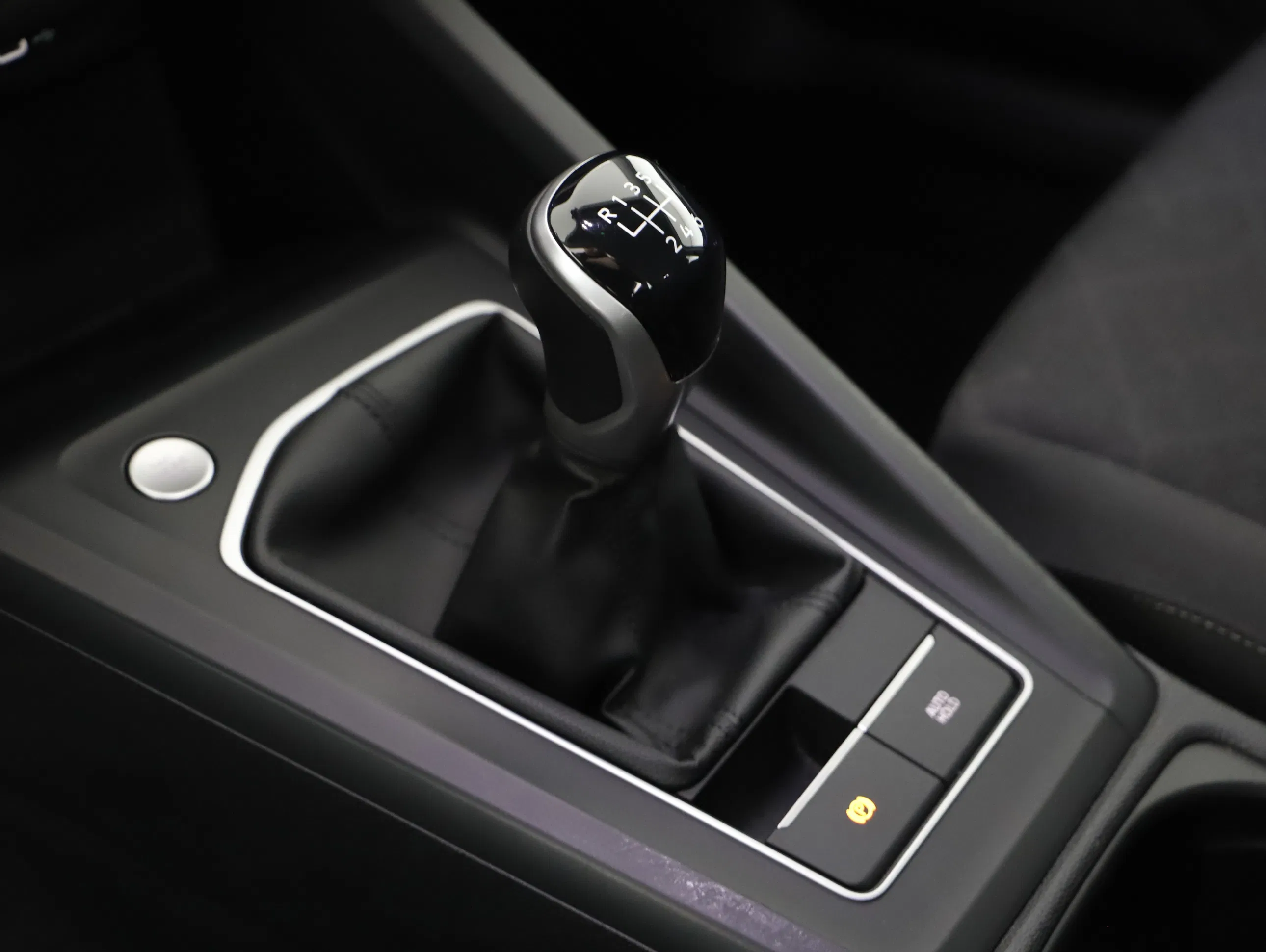 VW Golf VIII Variant 2.0 TDI Life | Bild 5 von 21