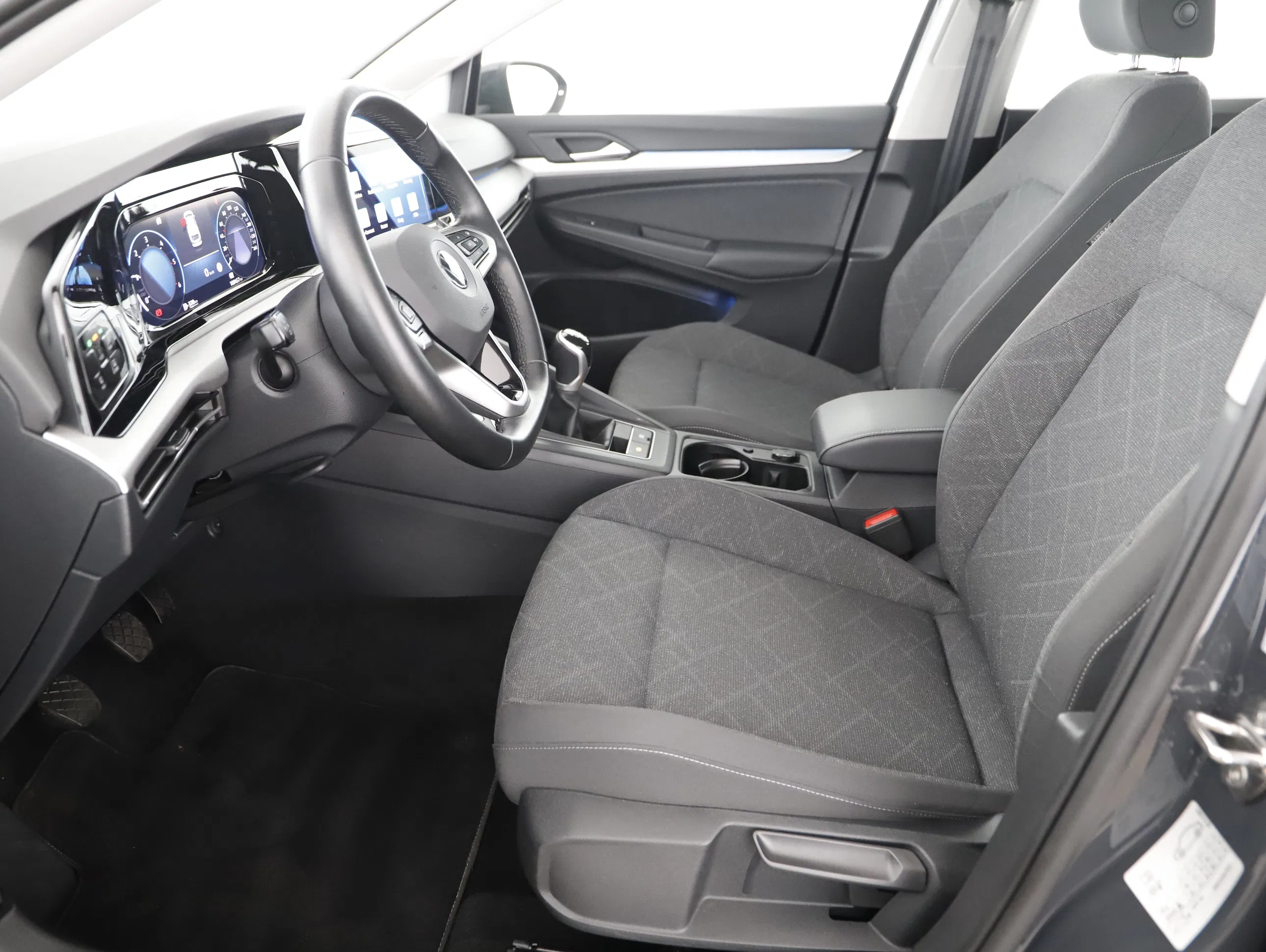 VW Golf VIII Variant 2.0 TDI Life | Bild 2 von 22