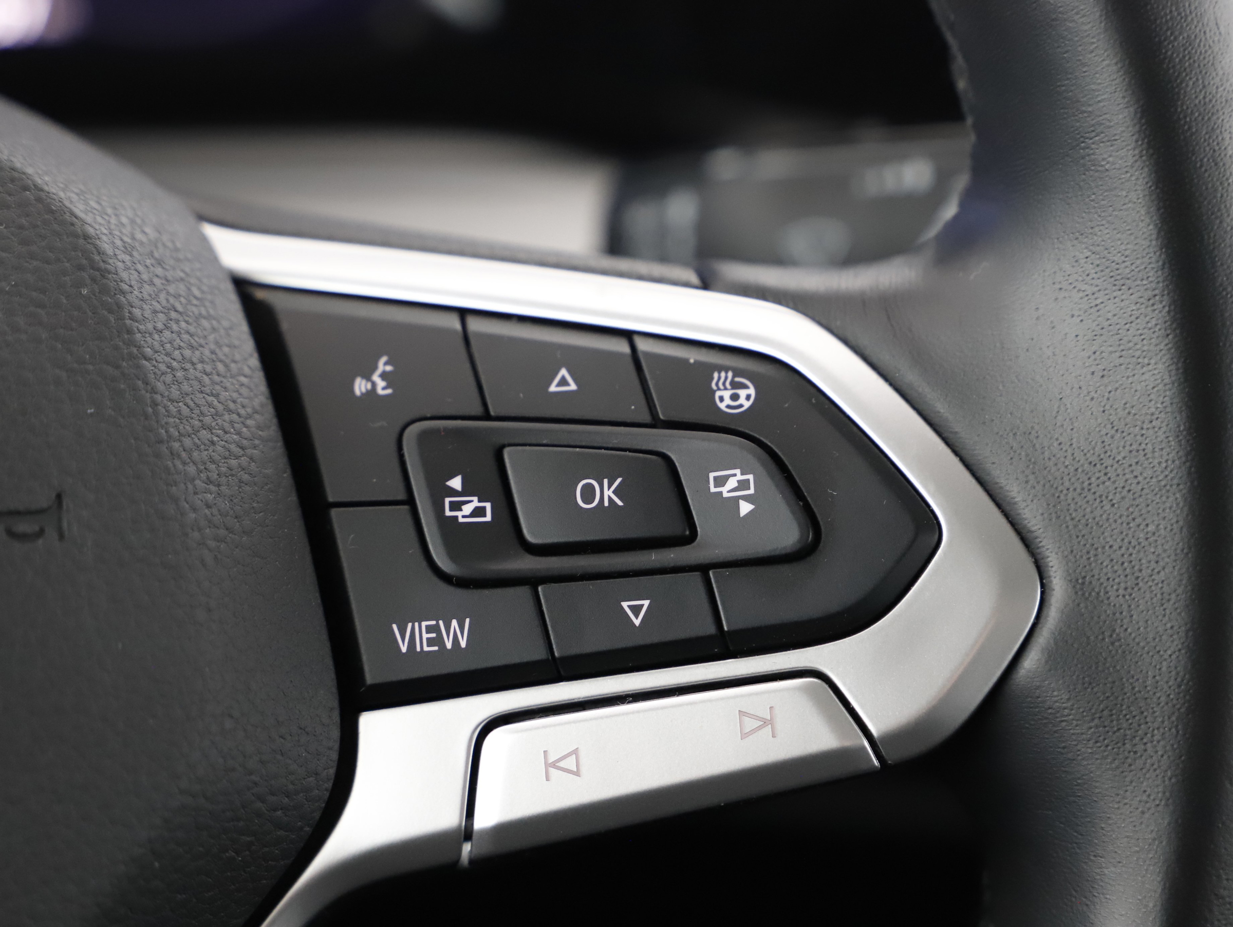 VW Golf VIII Variant 2.0 TDI Life | Bild 13 von 22