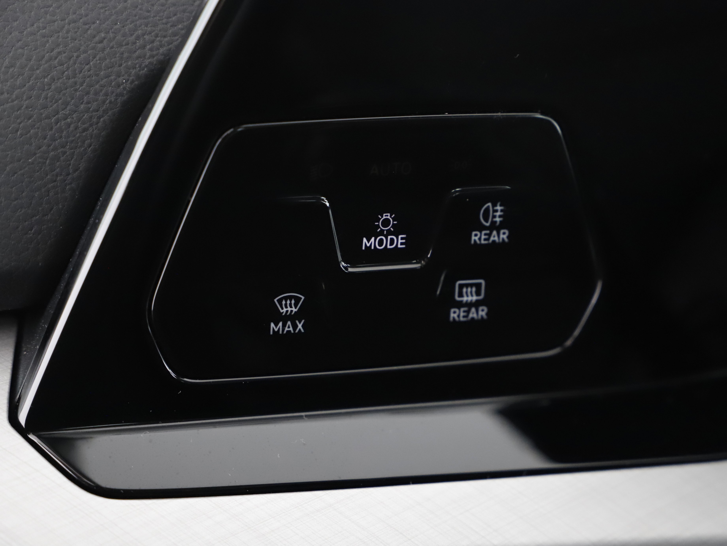 VW Golf VIII Variant 2.0 TDI Life | Bild 14 von 22