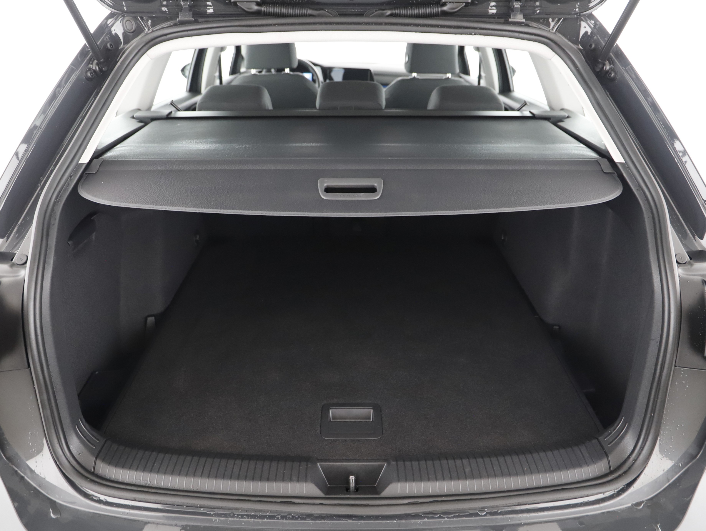 VW Golf VIII Variant 2.0 TDI Life | Bild 17 von 22