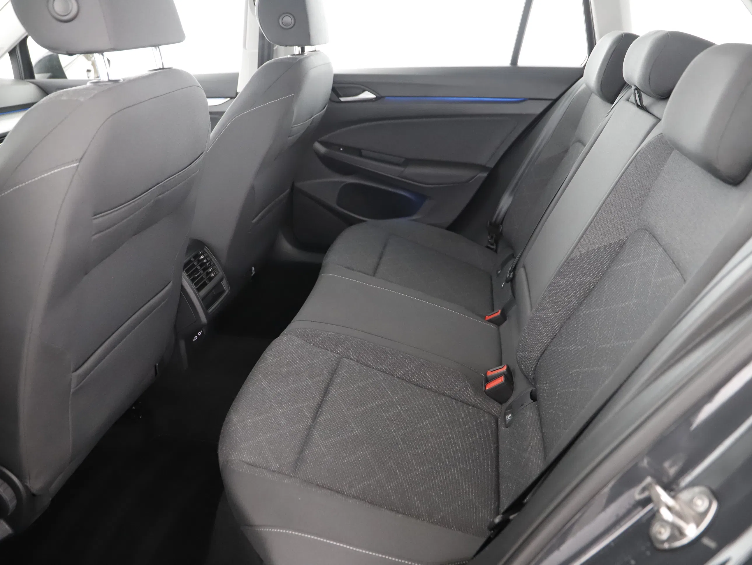 VW Golf VIII Variant 2.0 TDI Life | Bild 3 von 22