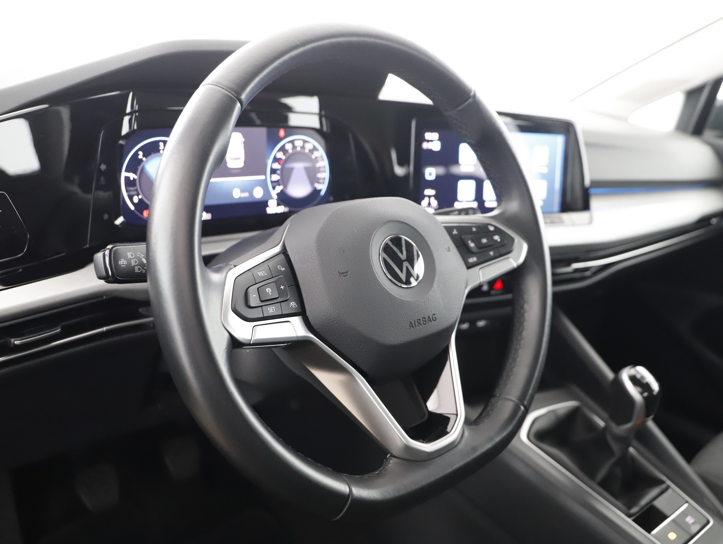 VW Golf VIII Variant 2.0 TDI Life | Bild 5 von 22