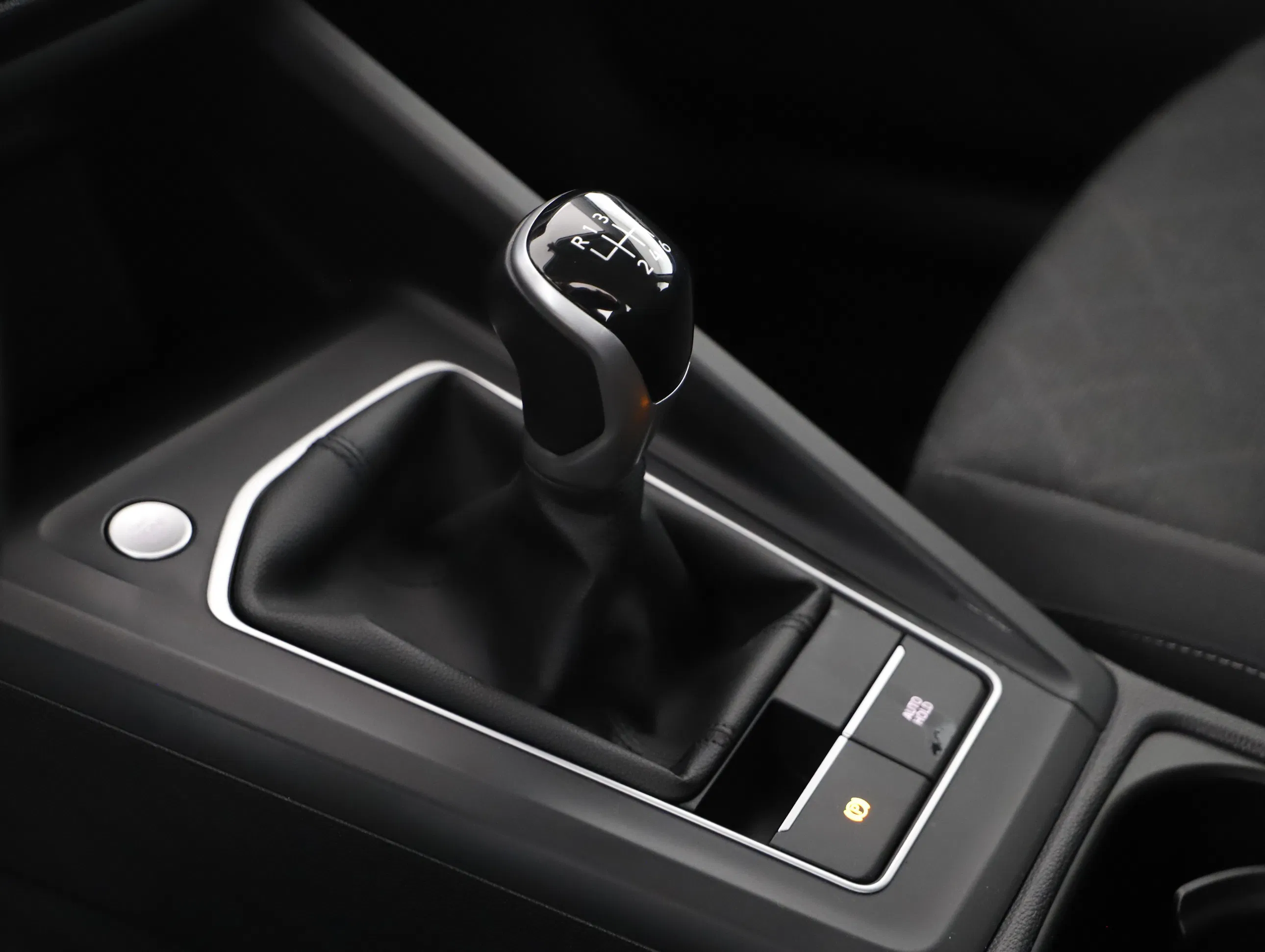 VW Golf VIII Variant 2.0 TDI Life | Bild 6 von 22