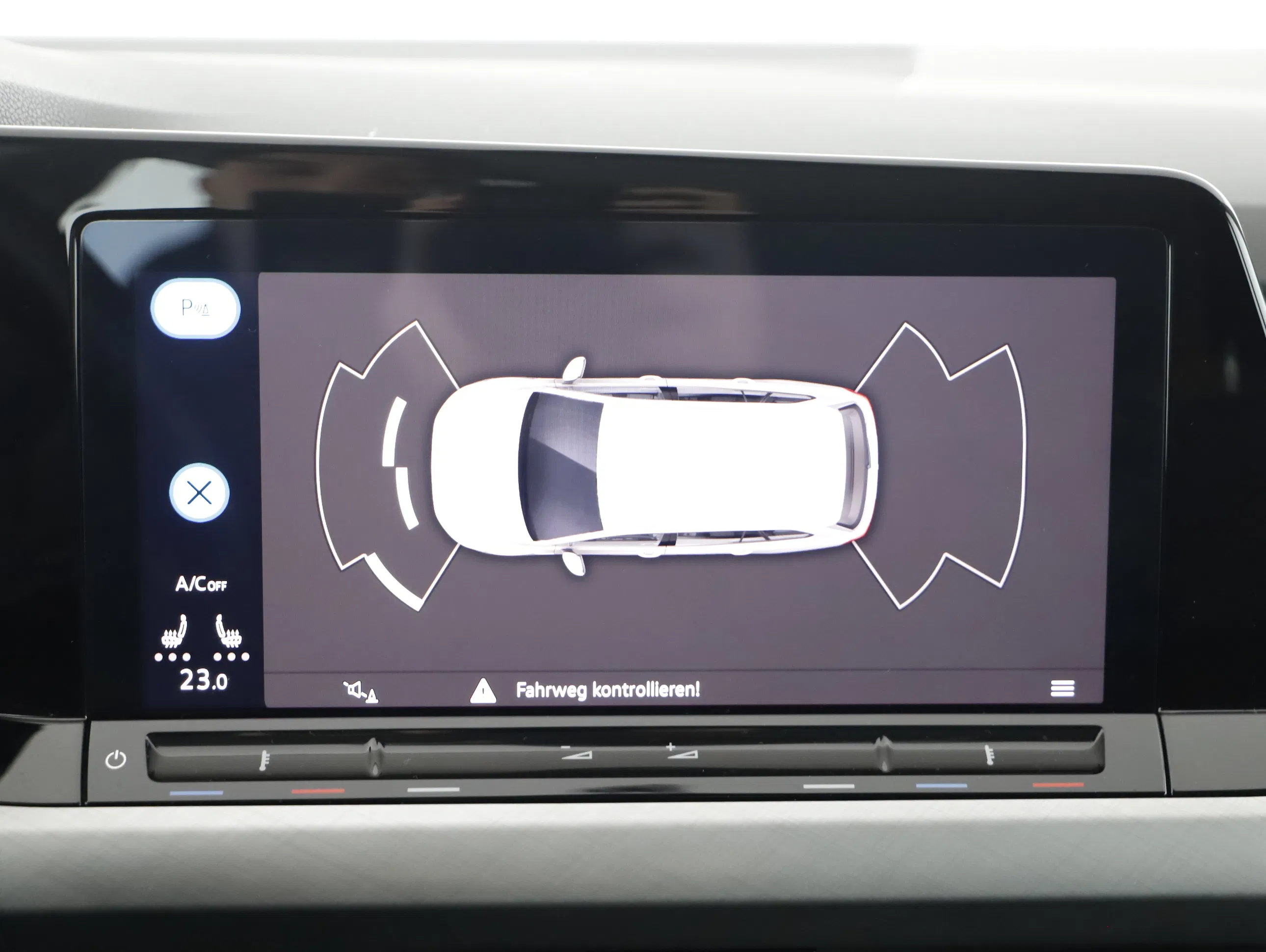 VW Golf VIII Variant 2.0 TDI Life | Bild 10 von 22