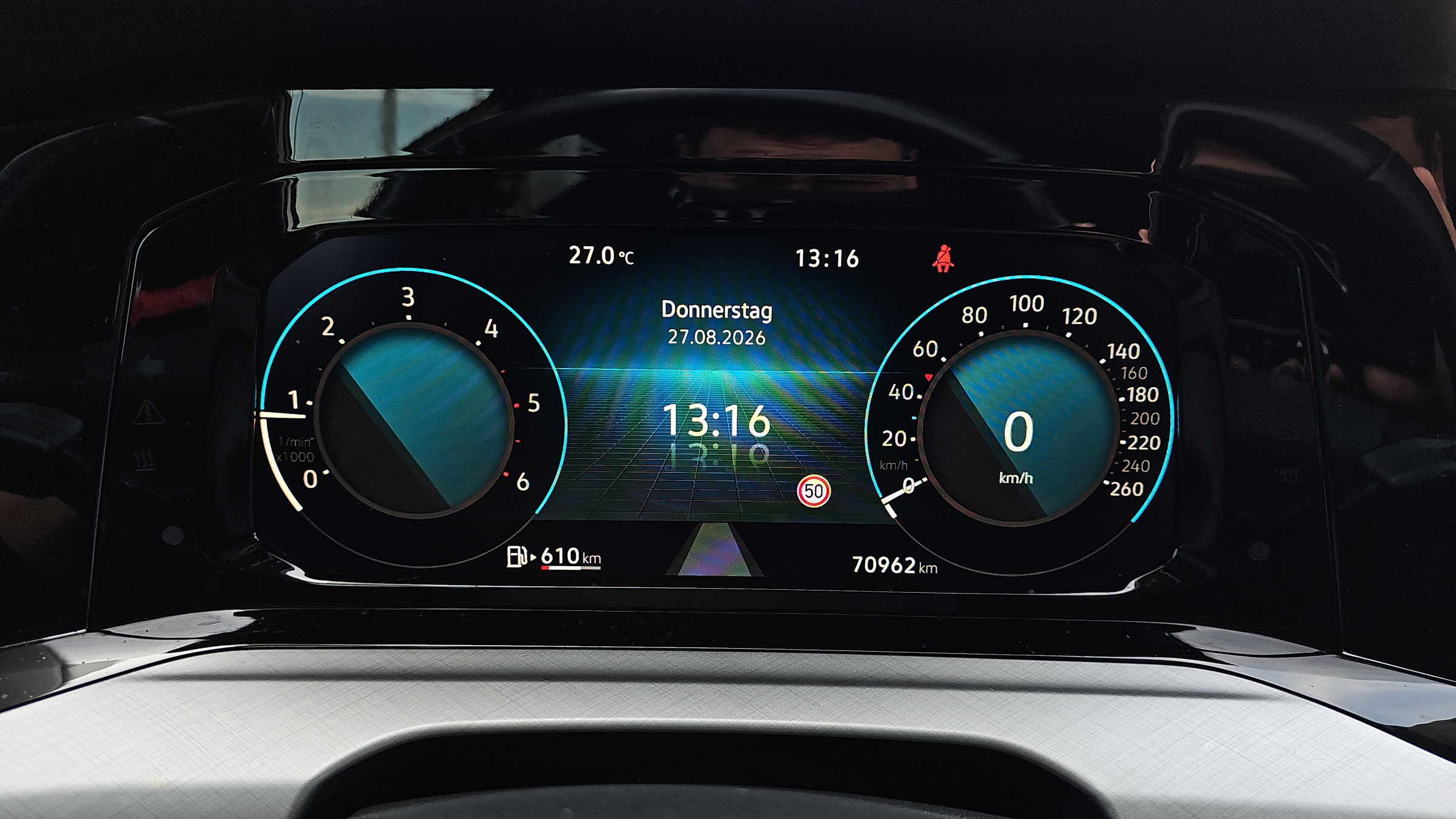 VW Golf VIII Variant 2.0 TDI Life | Bild 10 von 20