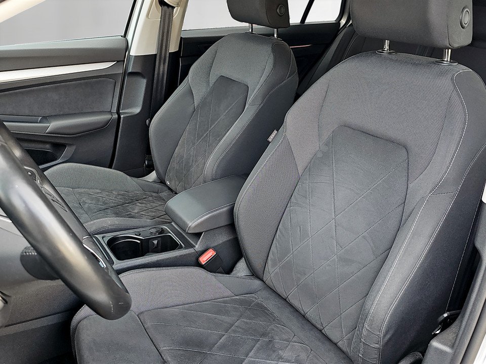 VW Golf VIII Variant 2.0 TDI Life | Bild 11 von 20