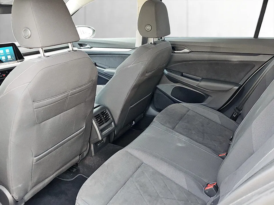 VW Golf VIII Variant 2.0 TDI Life | Bild 16 von 20