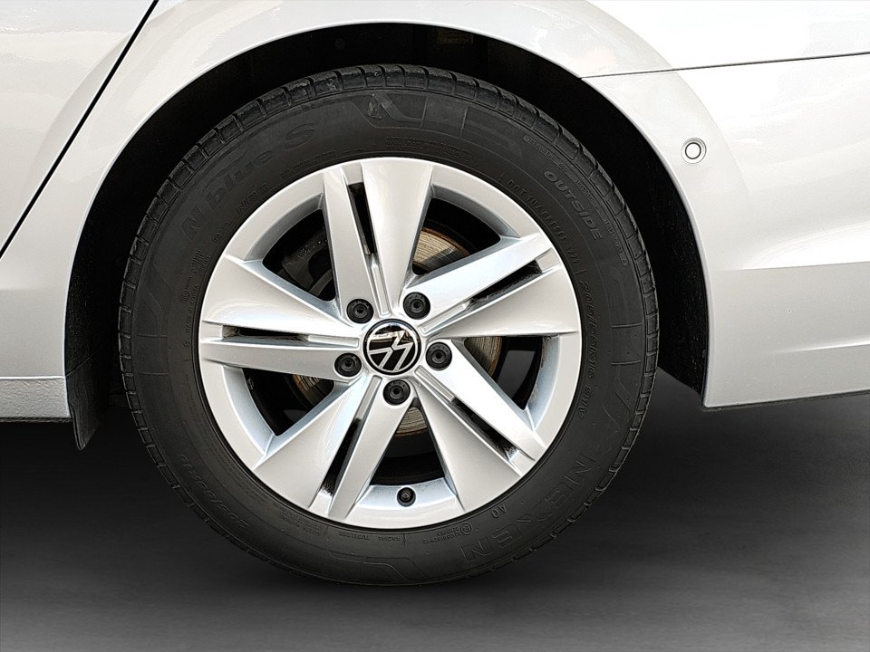 VW Golf VIII Variant 2.0 TDI Life | Bild 5 von 20