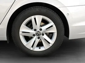 VW Golf VIII Variant 2.0 TDI Life | Thumbnail 5 von 20