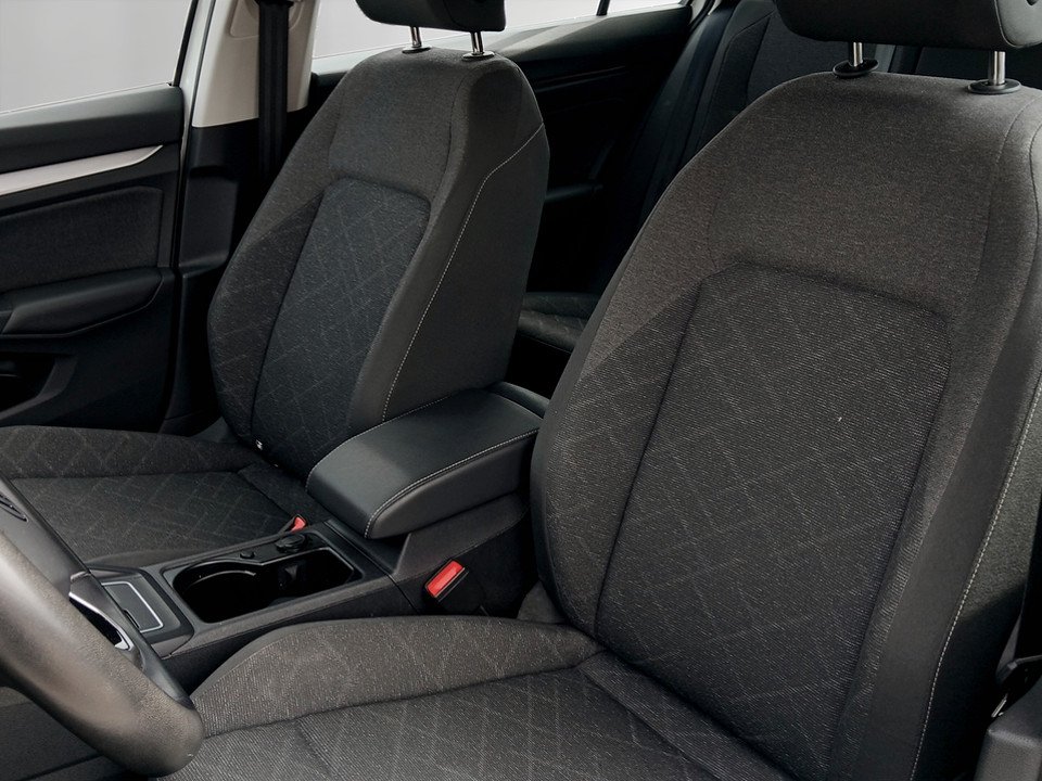 VW Golf VIII Var 2.0 TDI DSG Life | Bild 11 von 19
