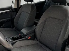 VW Golf VIII Var 2.0 TDI DSG Life | Thumbnail 11 von 19