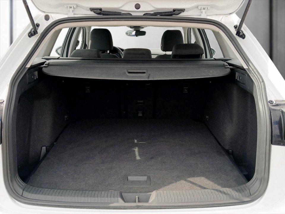 VW Golf VIII Var 2.0 TDI DSG Life | Bild 19 von 19
