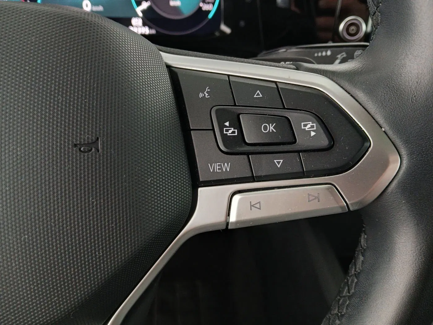 VW Golf VIII Variant 2.0 TDI Life | Bild 20 von 26