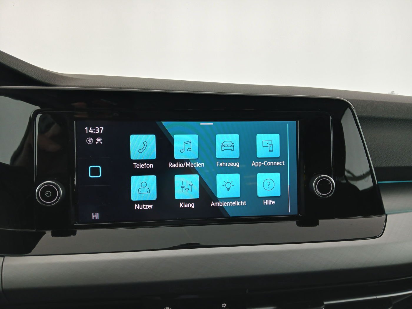 VW Golf VIII Variant 2.0 TDI Life | Bild 22 von 26