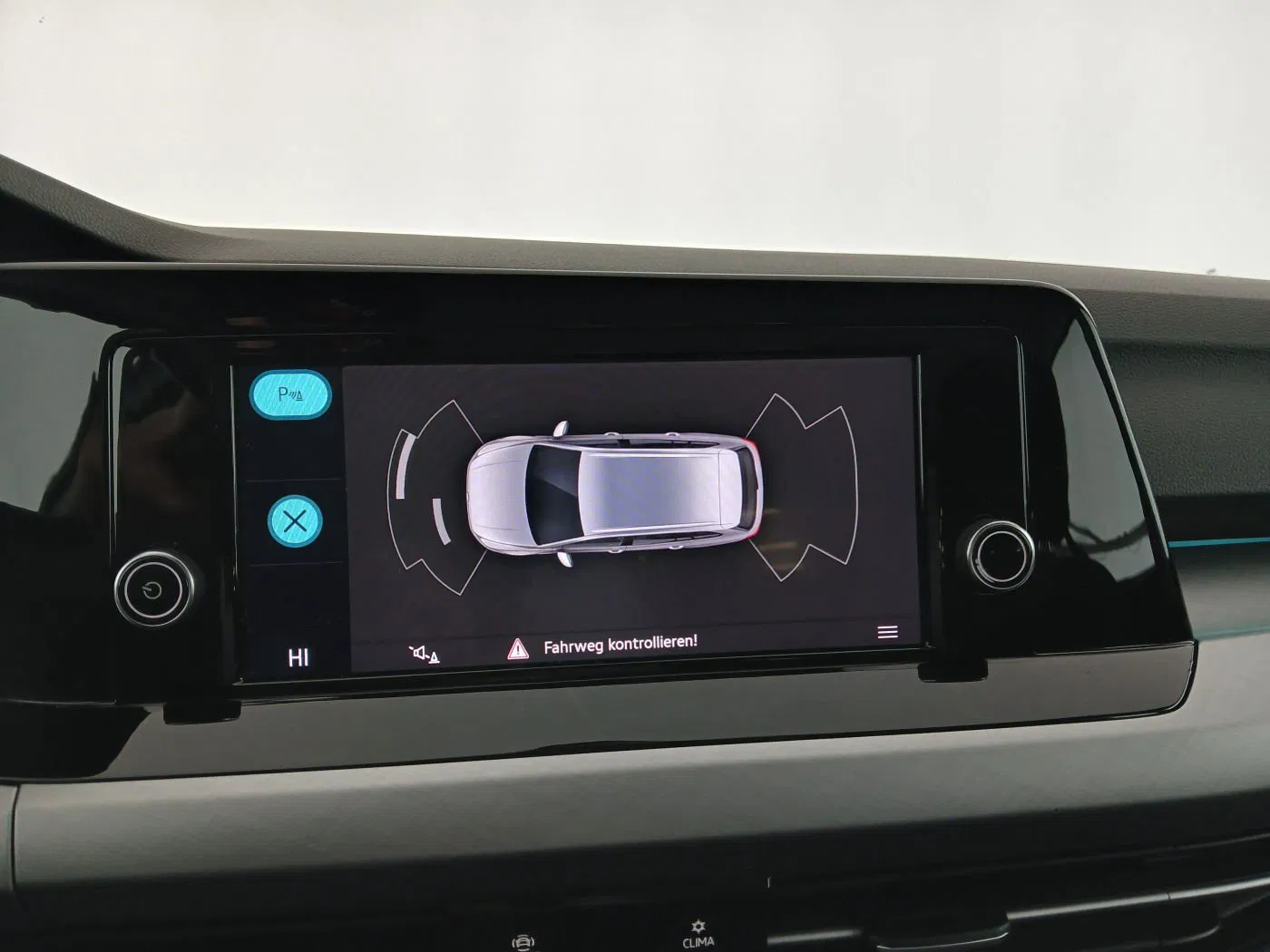 VW Golf VIII Variant 2.0 TDI Life | Bild 26 von 26