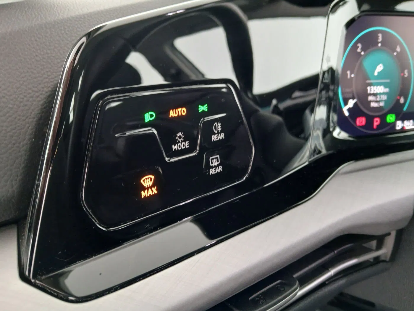 VW Golf VIII Variant 2.0 TDI Life | Bild 16 von 26