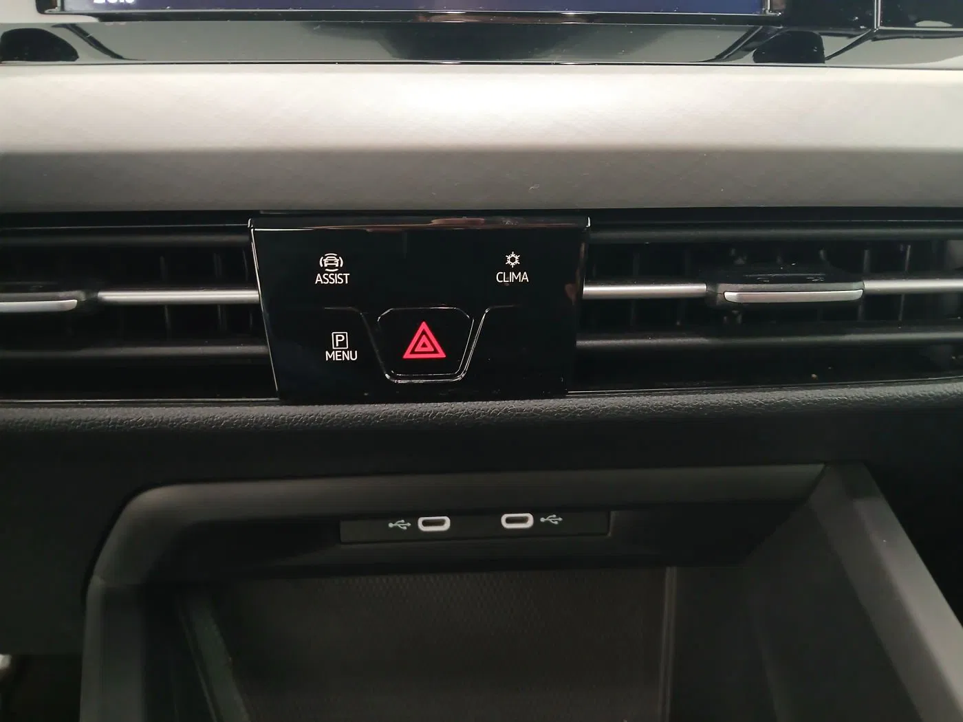 VW Golf VIII Variant 2.0 TDI Life | Bild 13 von 19