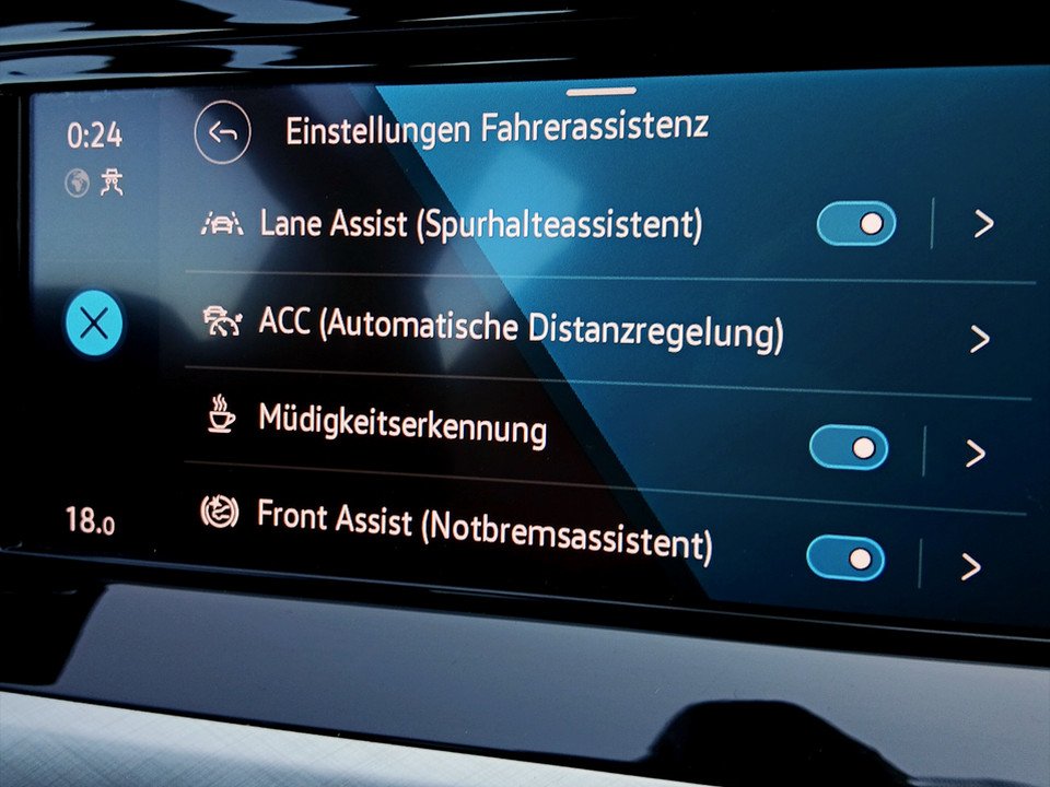 VW Golf VIII Var. 2.0 TDI Life DSG | Bild 17 von 21