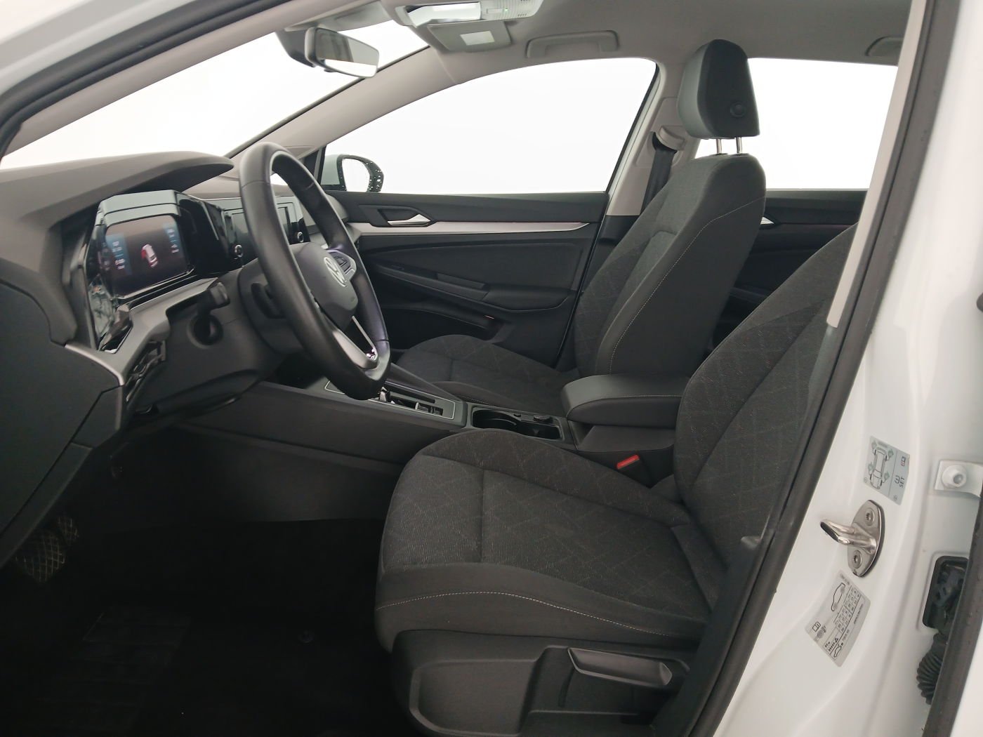 VW Golf VIII Variant 2.0 TDI Life | Bild 4 von 19