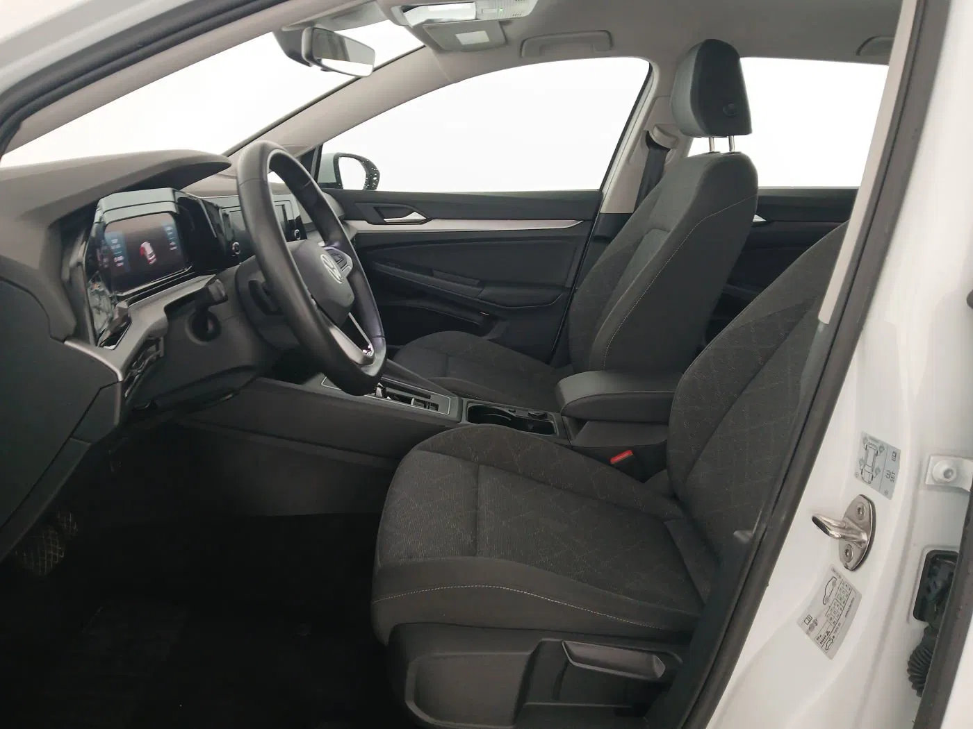 VW Golf VIII Variant 2.0 TDI Life | Bild 4 von 19