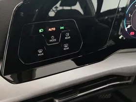 VW Golf VIII Variant 2.0 TDI Life | Thumbnail 9 von 19