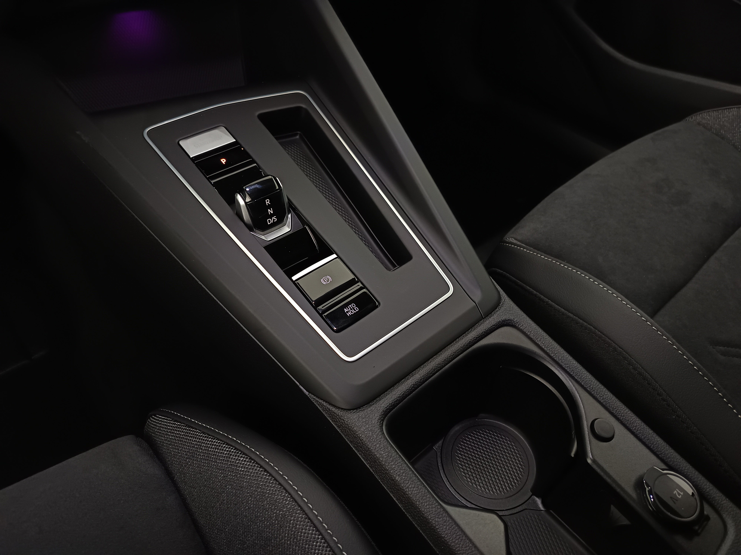 VW Golf VIII 1.5 eTSI W Life | Bild 23 von 26