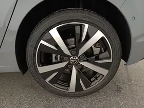 VW Golf VIII 1.5 eTSI W Life | Thumbnail 10 von 26