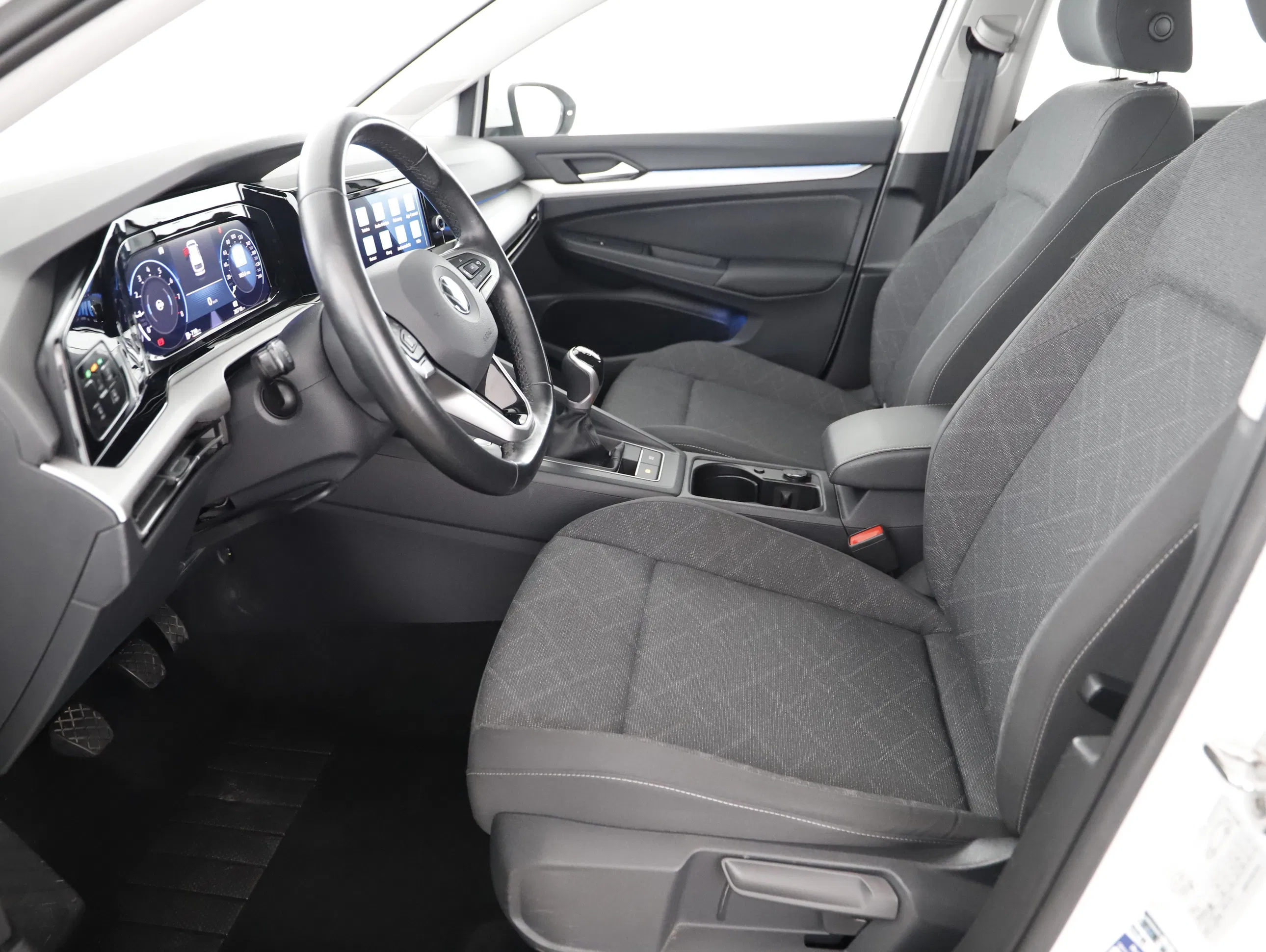 VW Golf VIII Variant 1.0 TSI Life | Bild 1 von 22