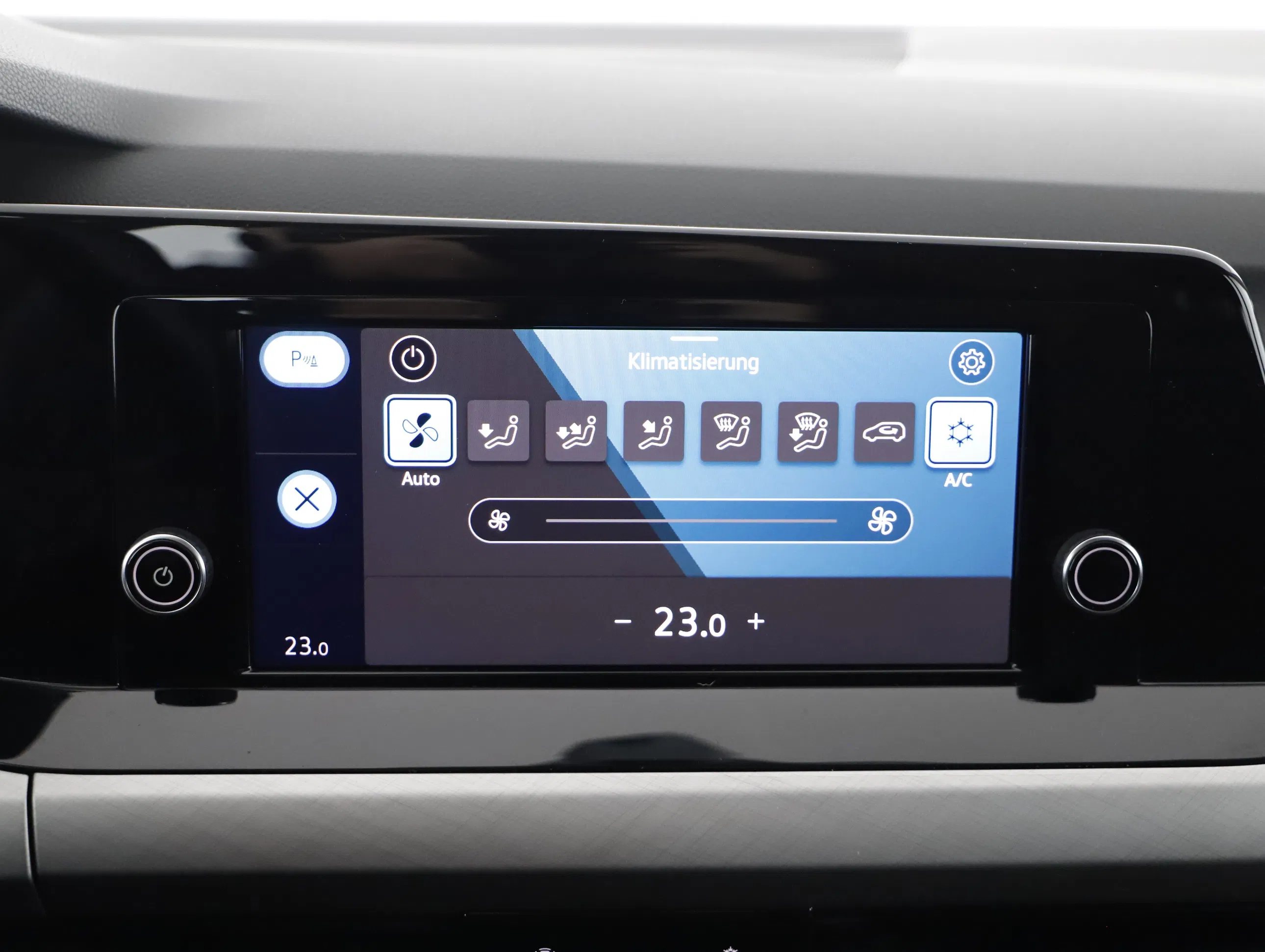 VW Golf VIII Variant 1.0 TSI Life | Bild 10 von 22