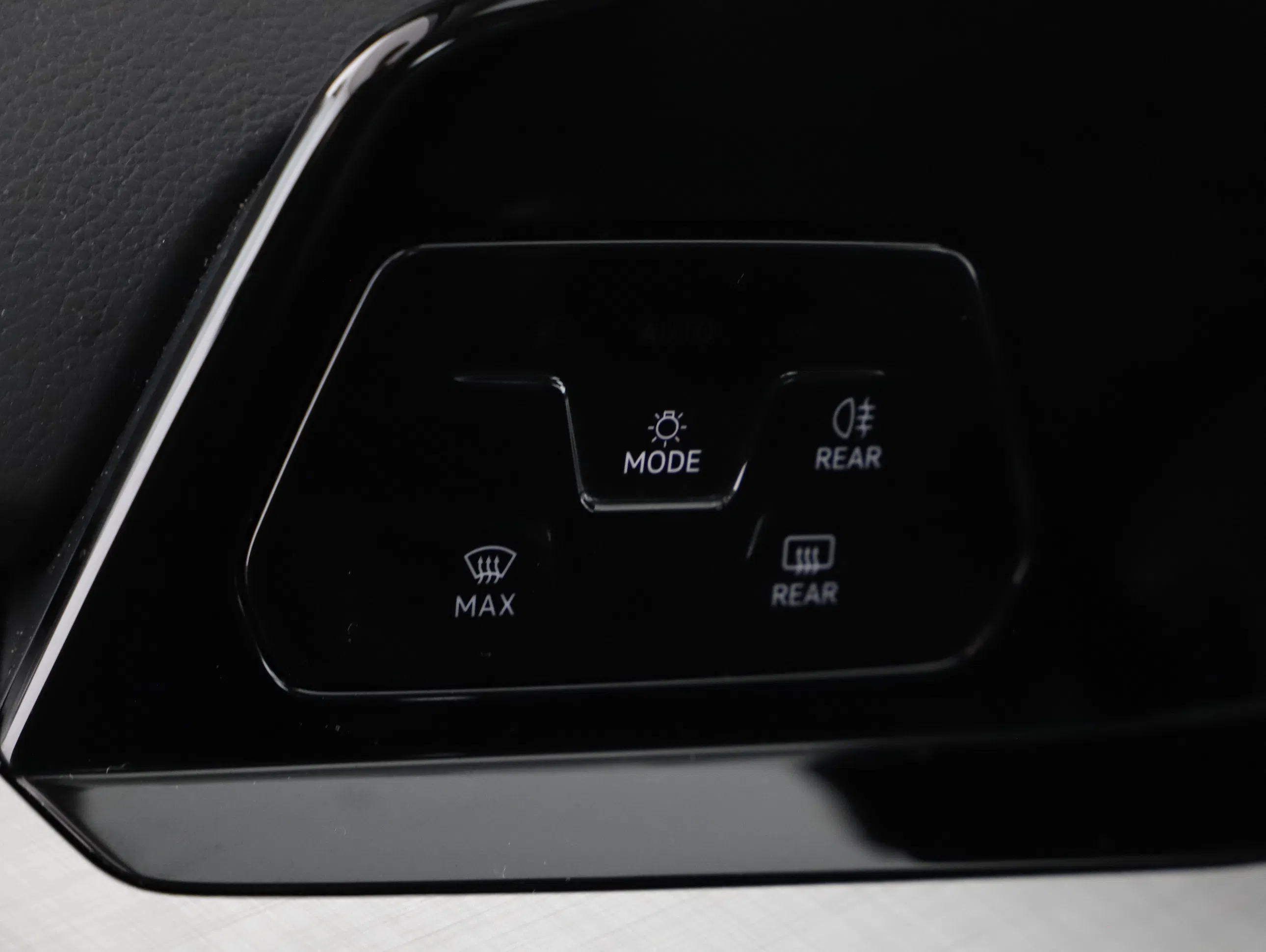 VW Golf VIII Variant 1.0 TSI Life | Bild 13 von 22