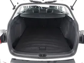 VW Golf VIII Variant 1.0 TSI Life | Thumbnail 16 von 22