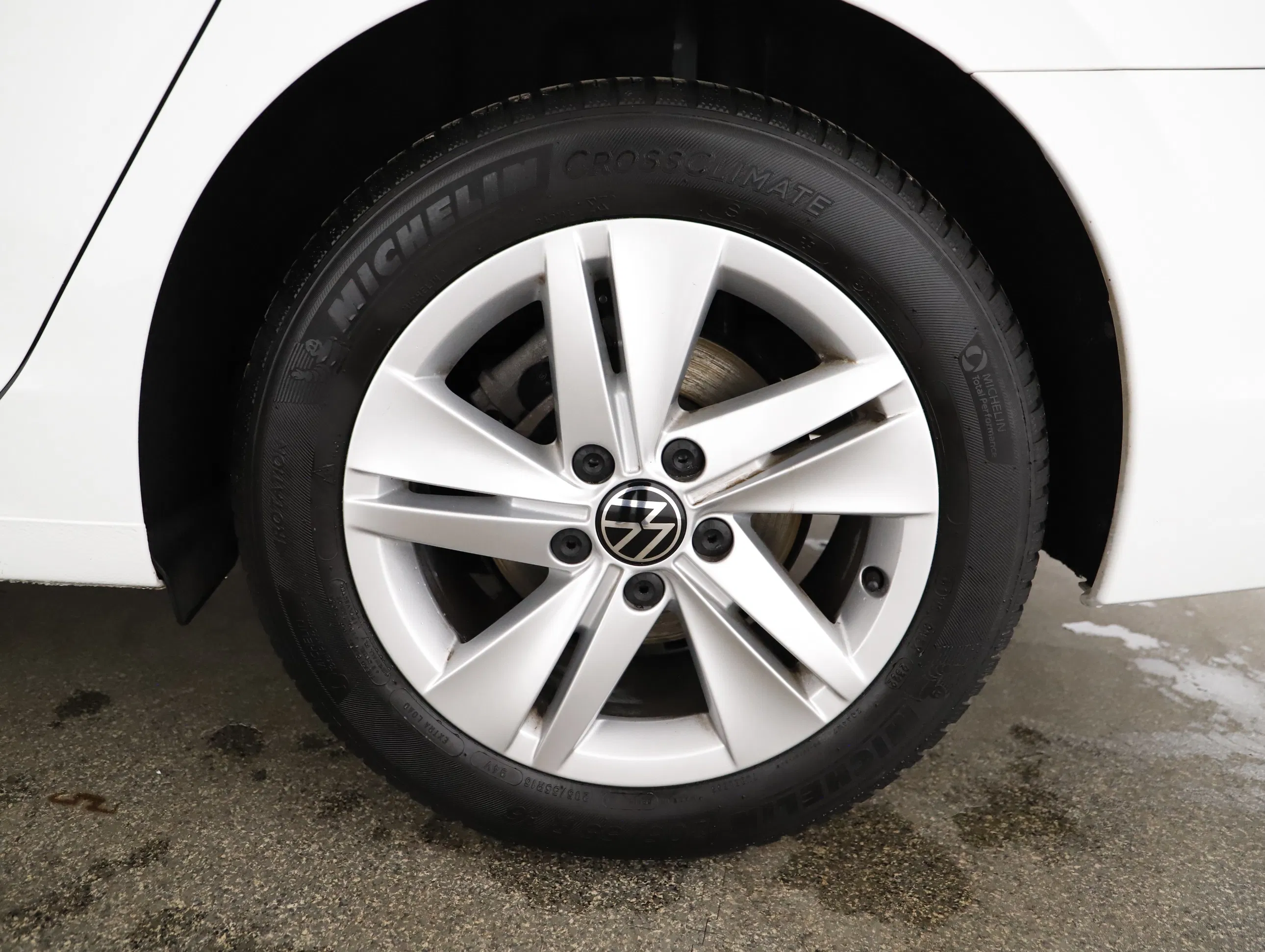 VW Golf VIII Variant 1.0 TSI Life | Bild 21 von 22