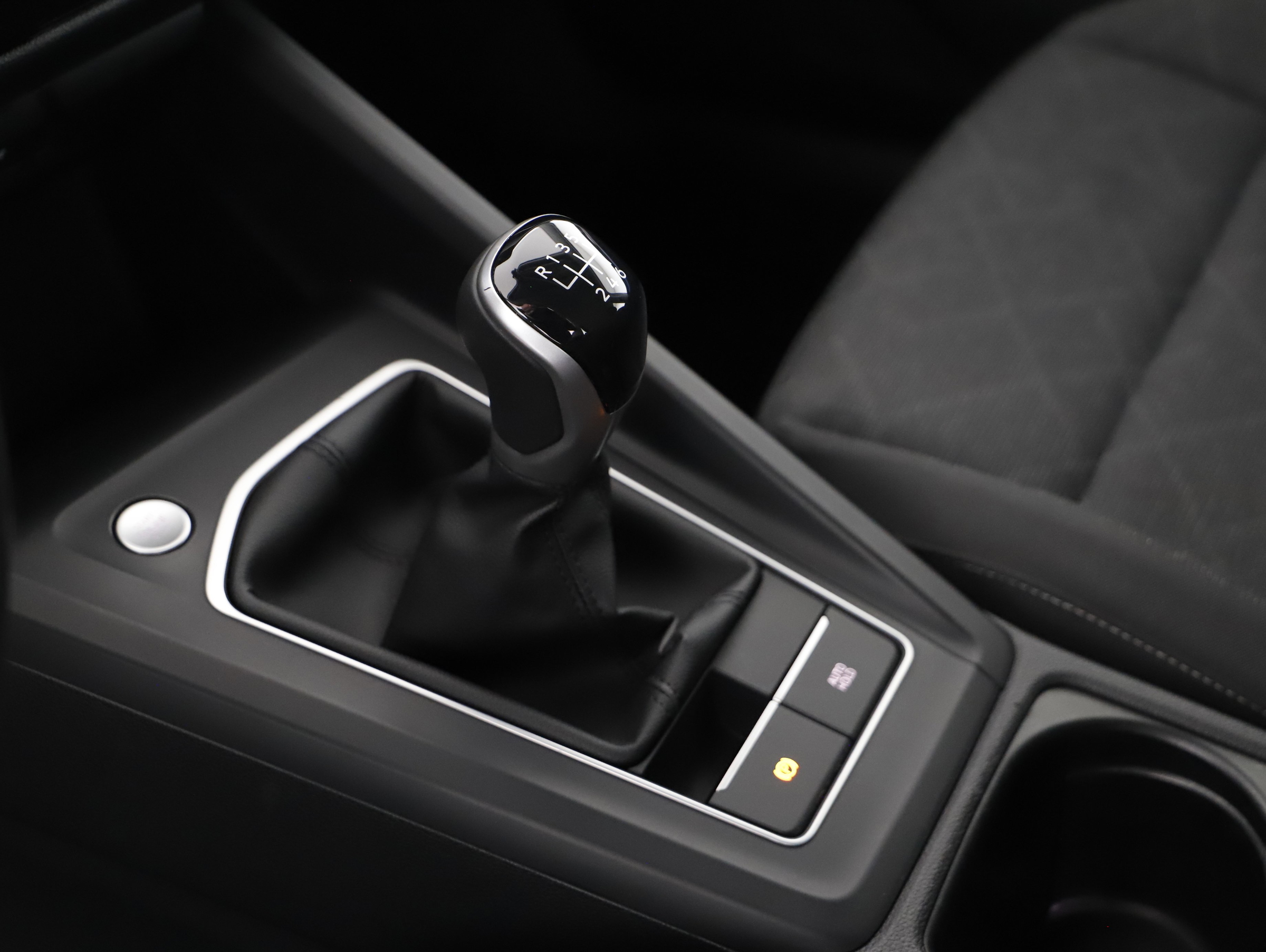 VW Golf VIII Variant 1.0 TSI Life | Bild 5 von 22