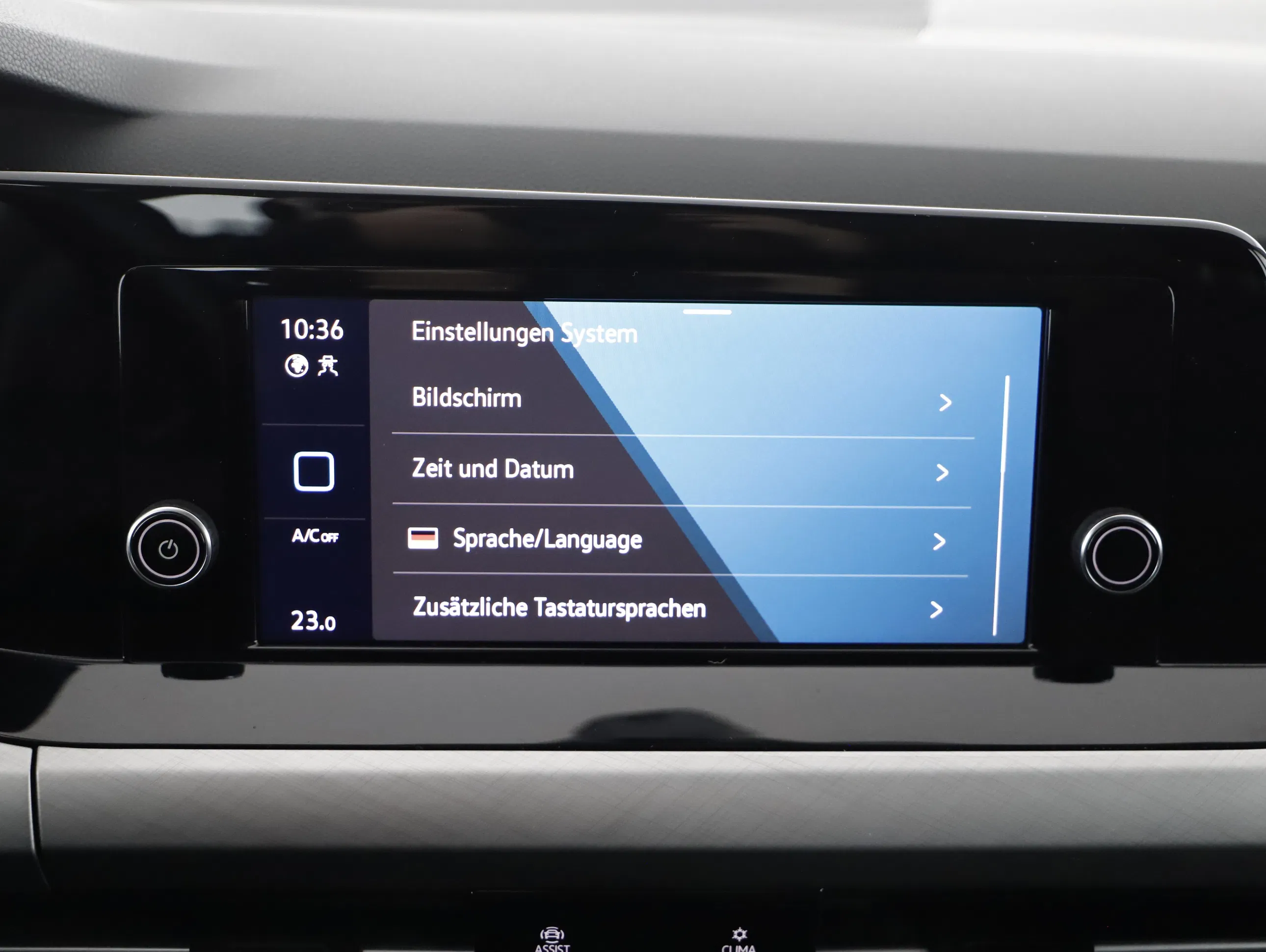 VW Golf VIII Variant 1.0 TSI Life | Bild 8 von 22