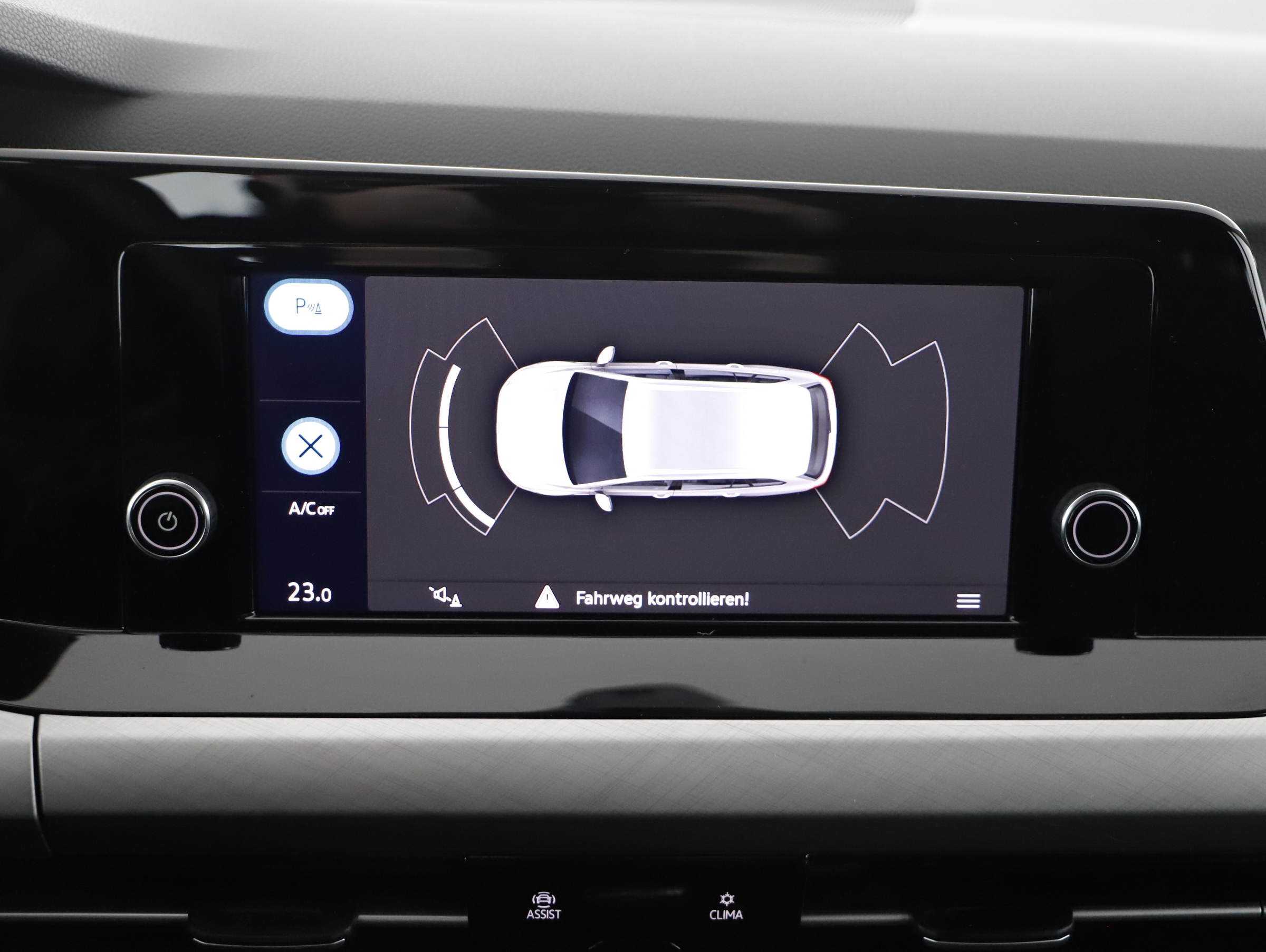 VW Golf VIII Variant 1.0 TSI Life | Bild 9 von 22